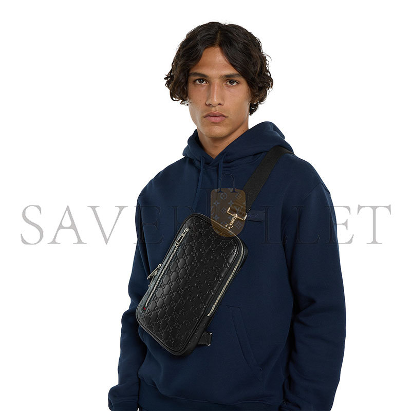 Gvc*1 gg emblem small crossbody bag 862915 (28*17*3cm)